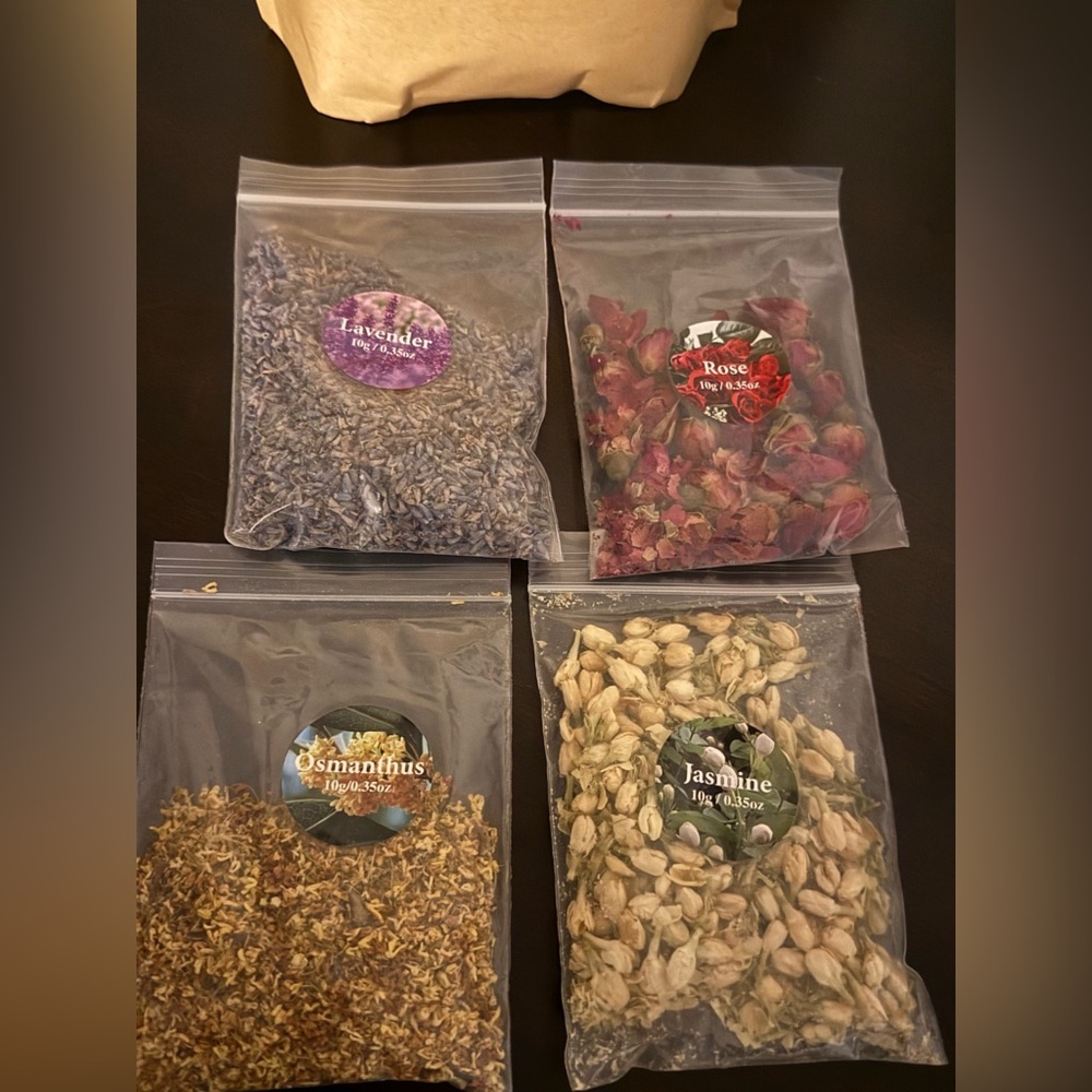 Candle Making Kit | Natural DIY Soy Wax Set | Floral Botanical Add-Ins 2 lb Wax - Picture 3 of 4